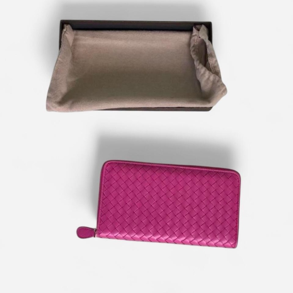 Brand New weaved leather wallet / clutch in pink